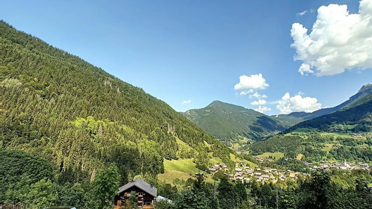 Appartement Avce Acces Piscine-Wifi-Saint Jean D'Aulps Station-4 Personnes-Daille S18 0*, Saint-Jean-dʼAulps Francia